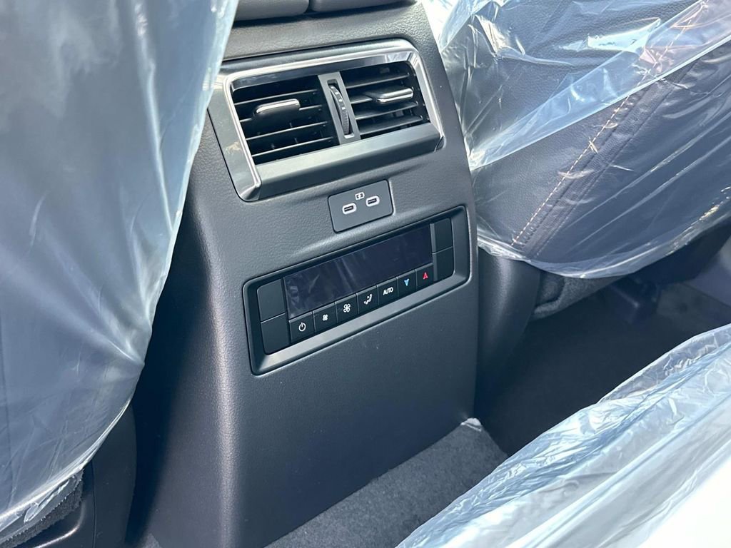 New 2025 MAZDA CX-90 3.3 Turbo w/ Preferred Package image 19
