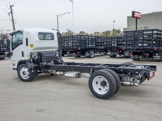 New 2025 Chevrolet Low Cab Forward RWD image 5