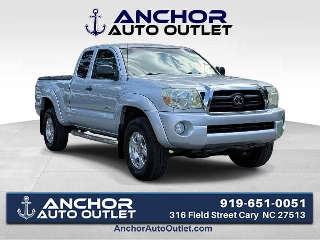 Used 2005 Toyota Tacoma PreRunner RWD image 1