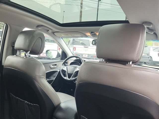 Used 2018 Hyundai Santa Fe Sport w/ 2.4L Tech Package 04 AWD/4WD image 17