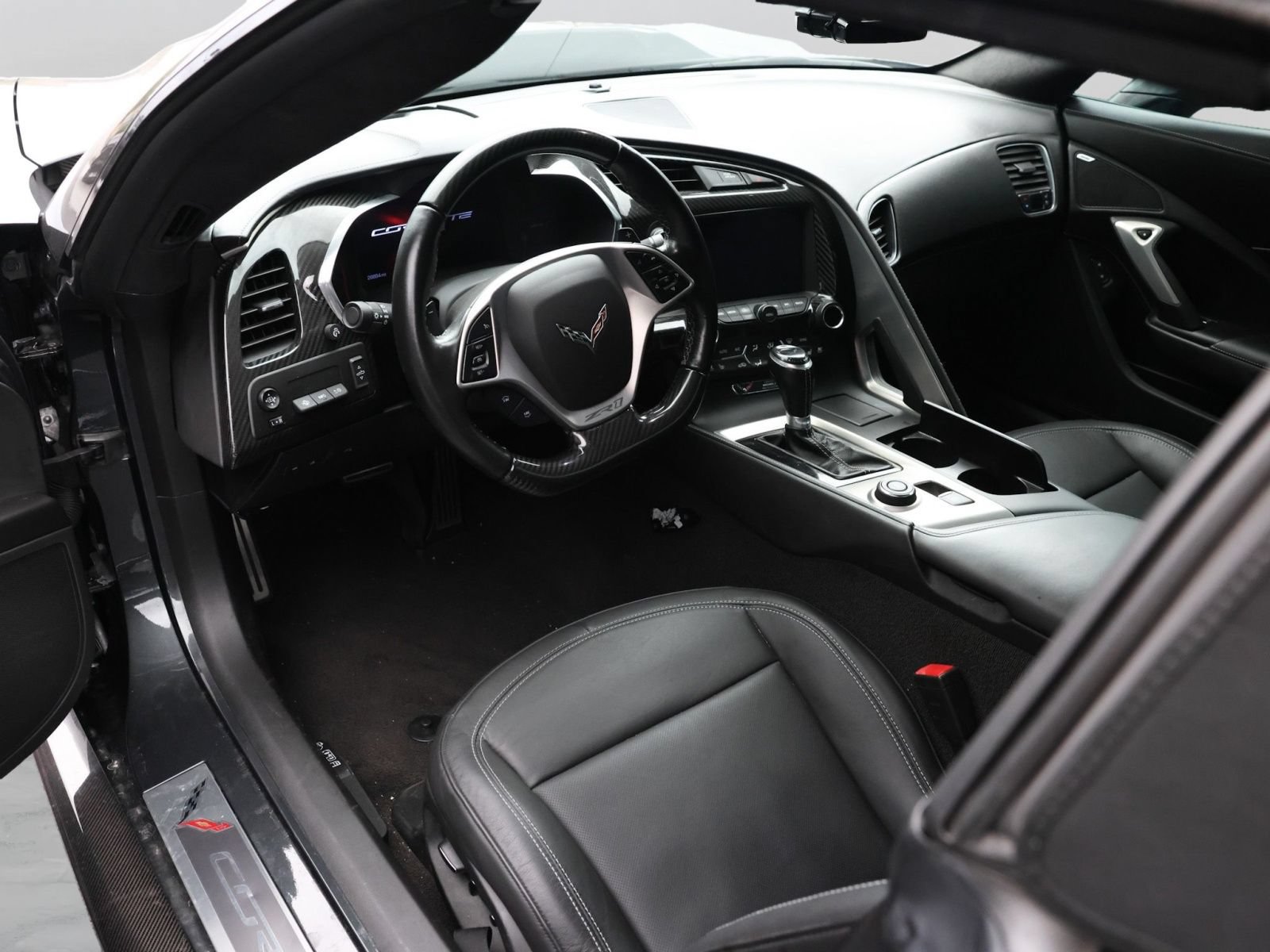 Used 2019 Chevrolet Corvette ZR1 RWD image 5