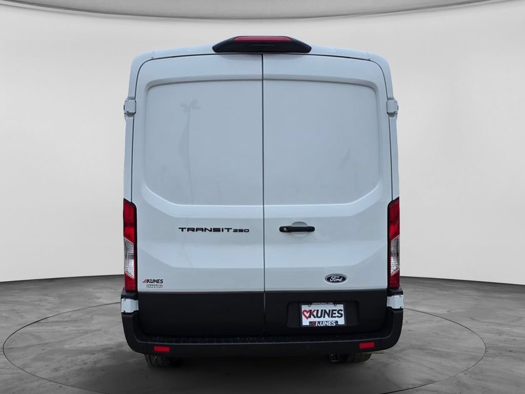 New 2026 Ford Transit 250 148 Medium Roof w/ Load Area Protection Package RWD image 7
