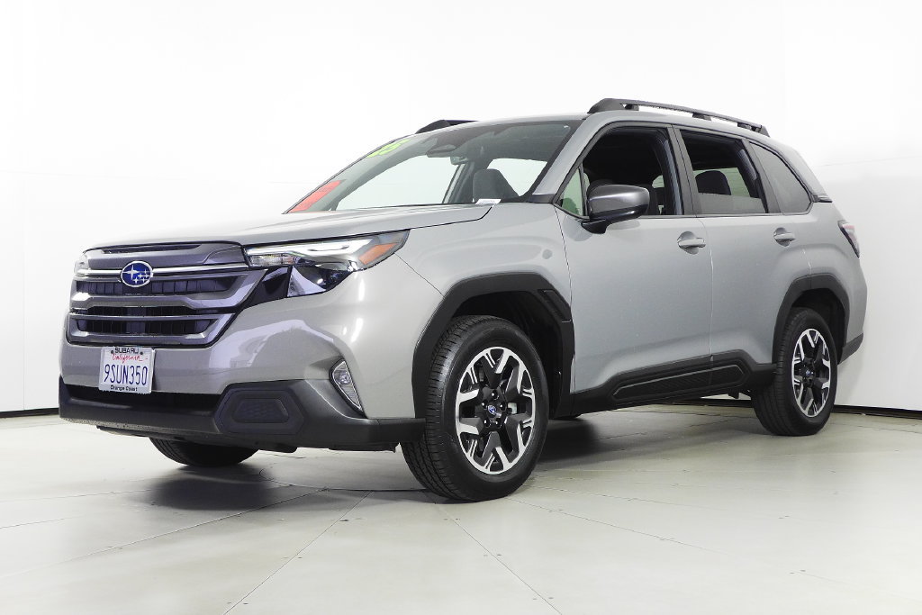 Certified 2025 Subaru Forester Premium w/ Convenience Package #1 AWD/4WD image 2