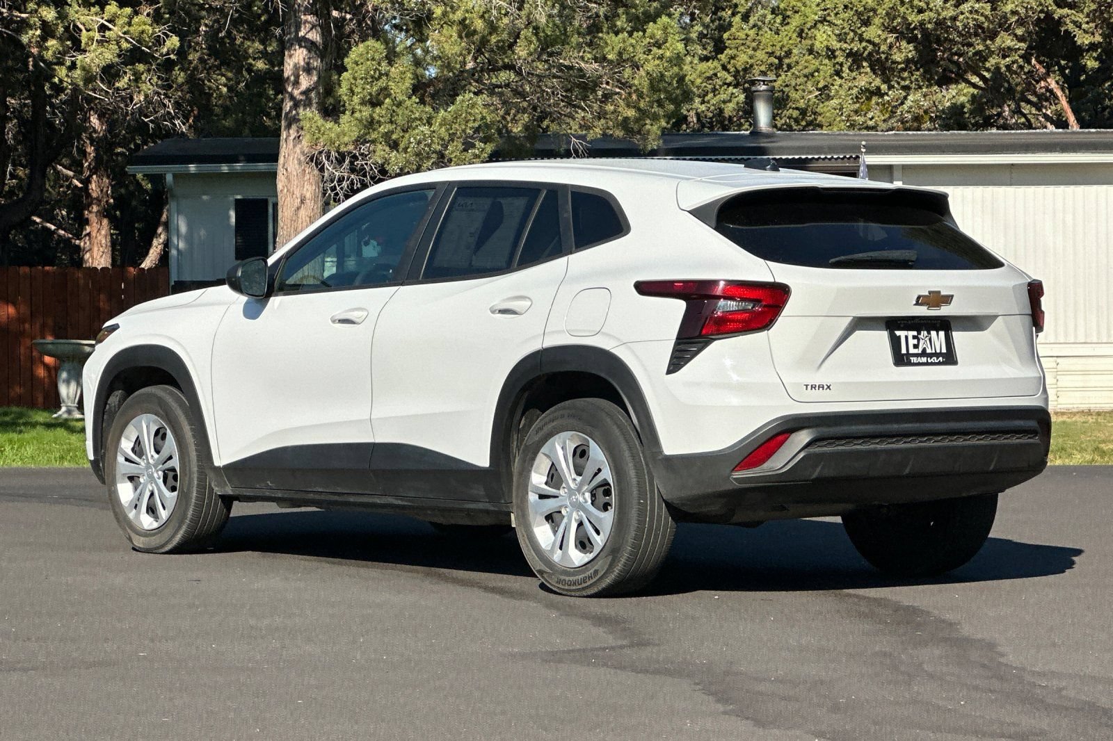Used 2024 Chevrolet Trax LS FWD image 6
