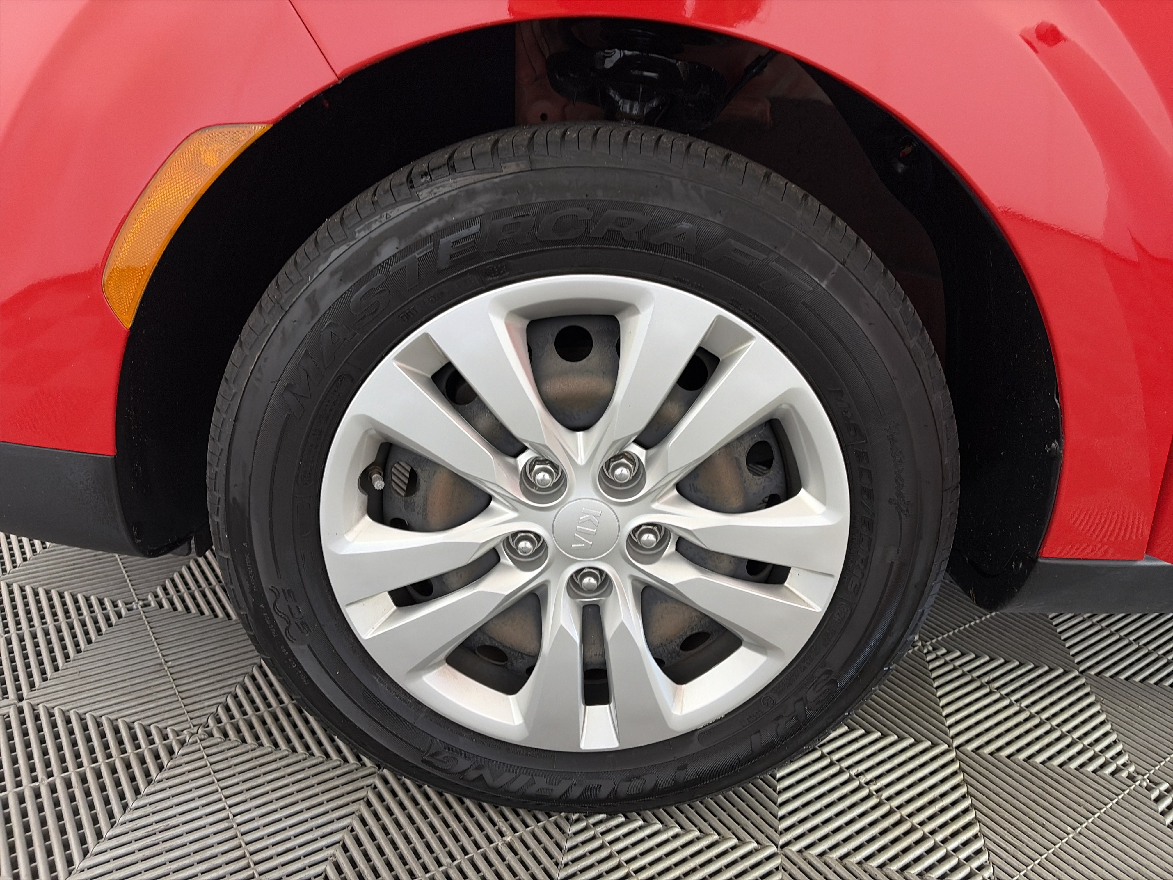 Certified 2021 Kia Soul LX FWD image 13