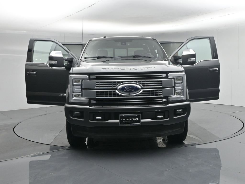 Certified 2018 Ford F350 Platinum w/ Platinum Ultimate Package image 44