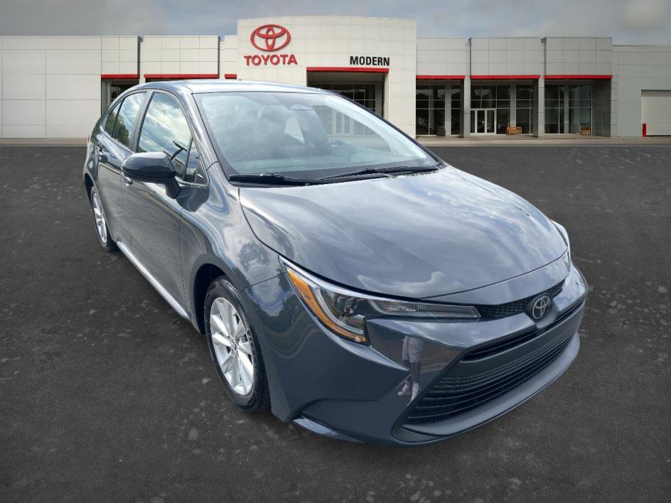 Certified 2023 Toyota Corolla LE w/ LE Convenience Package image 3