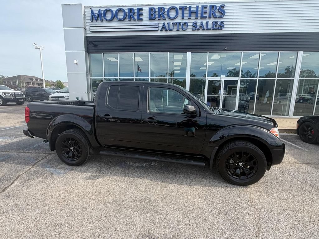 Used 2020 Nissan Frontier SV w/ Midnight Edition Floor Mats AWD/4WD image 1