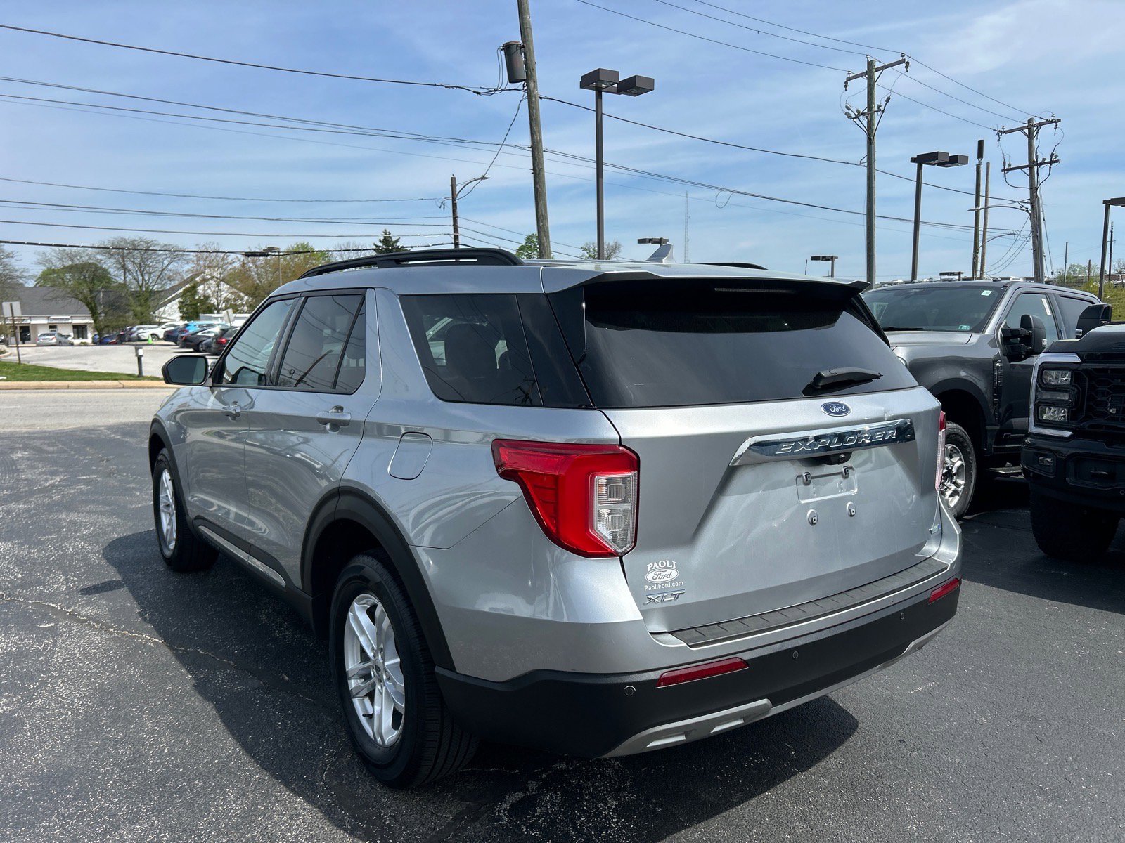 Certified 2020 Ford Explorer XLT w/ Equipment Group 202A AWD/4WD image 13