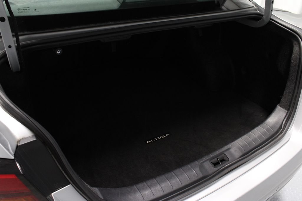 Certified 2024 Nissan Altima 2.5 SV FWD image 17