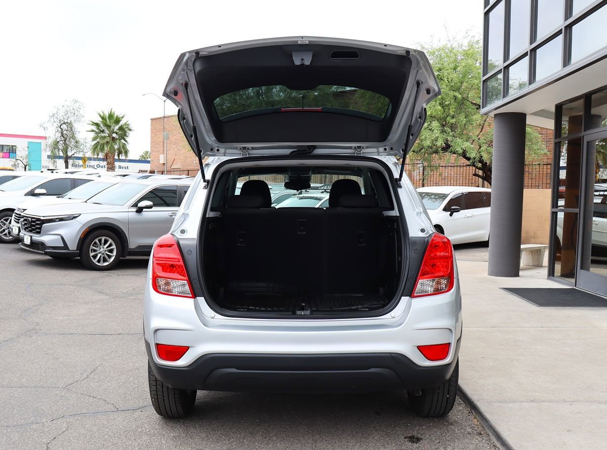 Used 2020 Chevrolet Trax LS FWD image 22