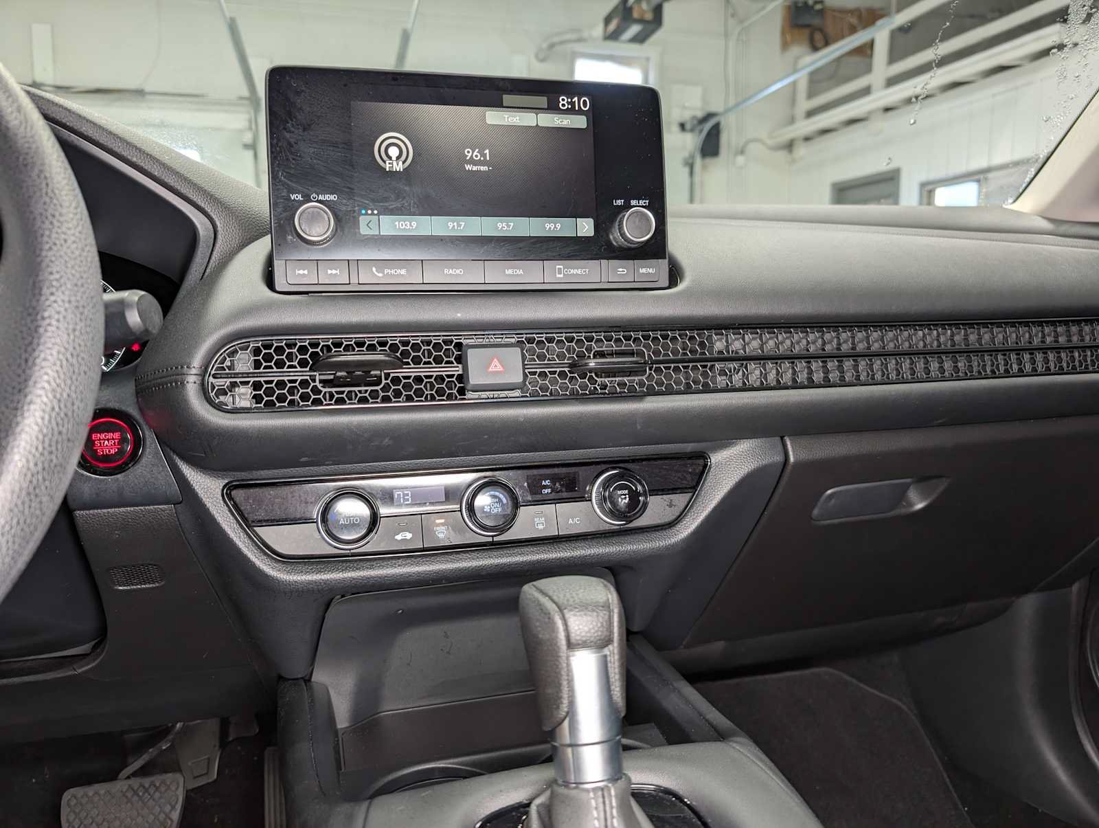 Certified 2024 Honda HR-V LX image 29