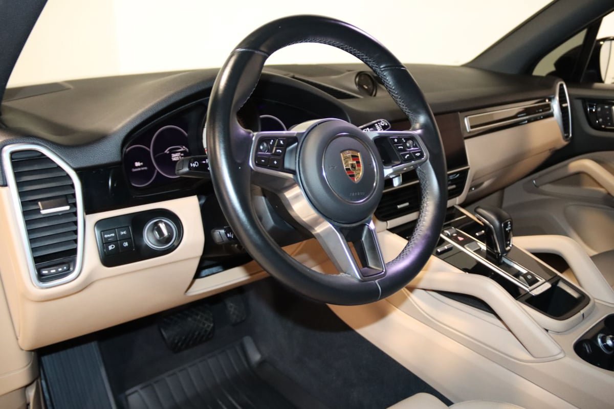 Used 2022 Porsche Cayenne Platinum Edition AWD/4WD image 40