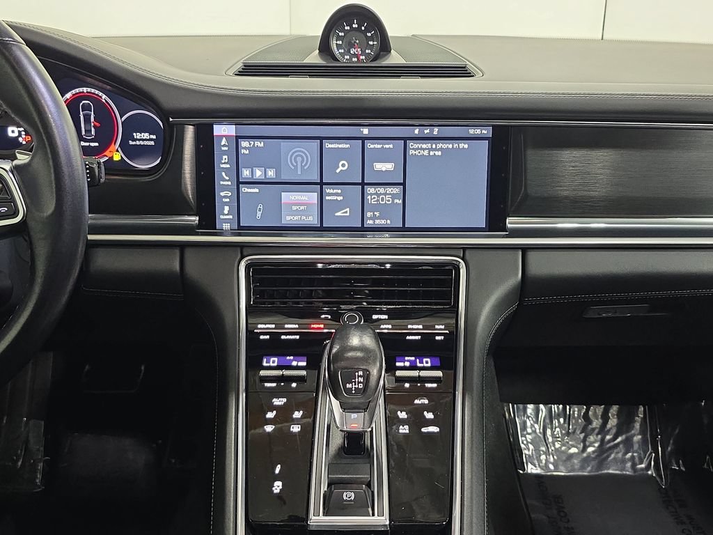 Certified 2020 Porsche Panamera GTS AWD/4WD image 16