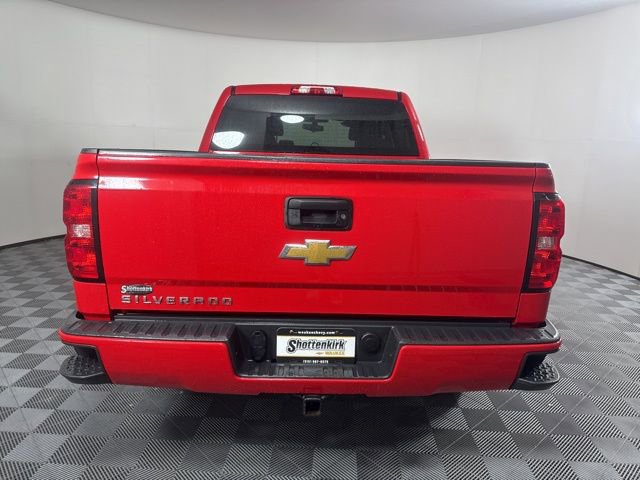 Used 2018 Chevrolet Silverado 1500 Custom w/ Custom Value Package AWD/4WD image 3