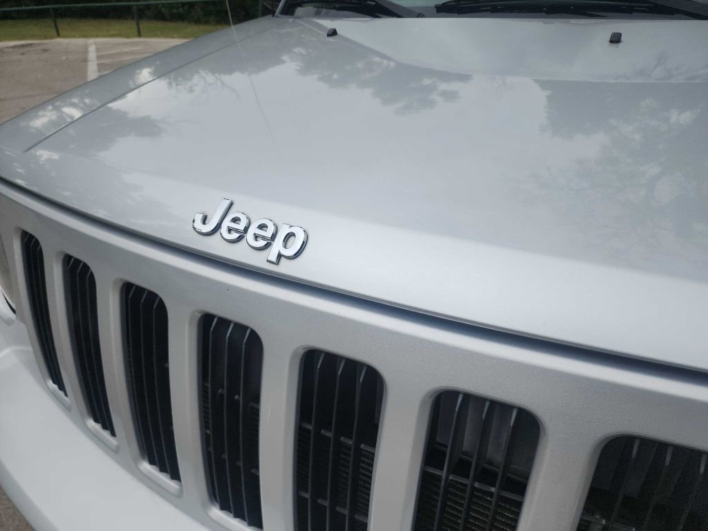 Used 2010 Jeep Patriot Sport w/ Tire & Wheel Group image 3