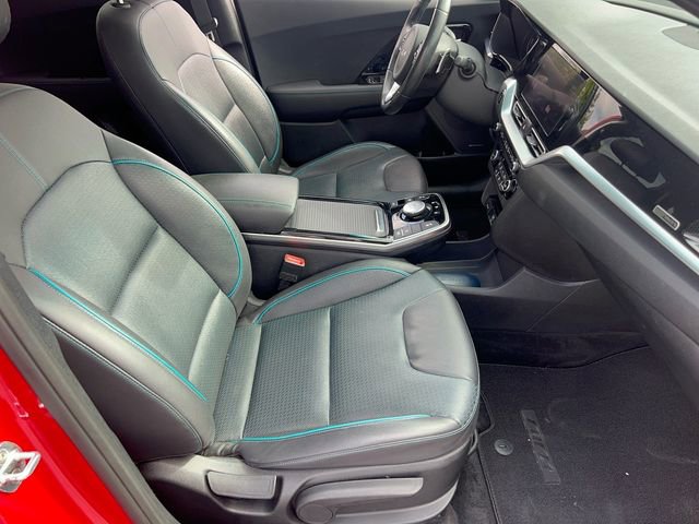 Used 2022 Kia Niro EX Premium FWD image 19