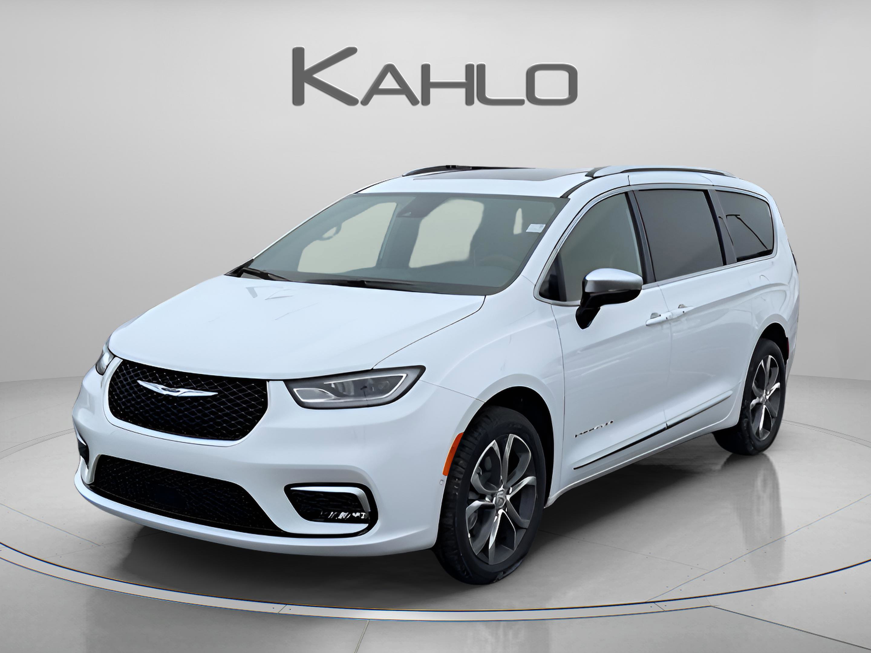 New 2026 Chrysler Pacifica Pinnacle image 1