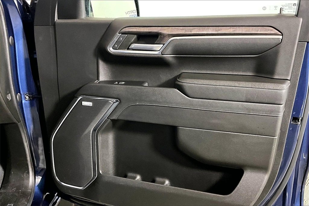 Used 2023 Chevrolet Silverado 1500 LTZ w/ LTZ Convenience Package II image 19