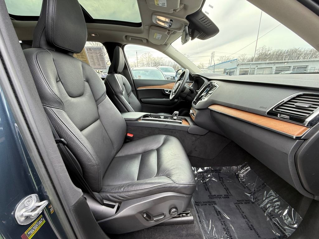 Used 2023 Volvo XC90 B6 Plus w/ Protection Package Premier image 26
