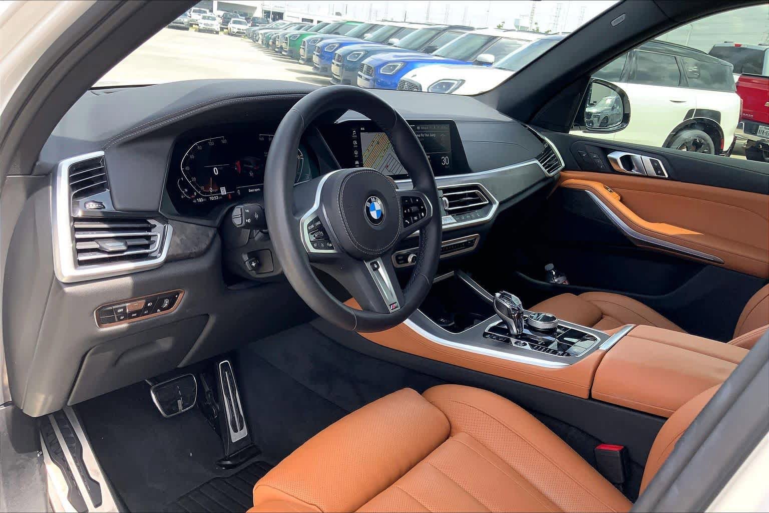 Used 2022 BMW X5 sDrive40i w/ M Sport Package RWD image 17