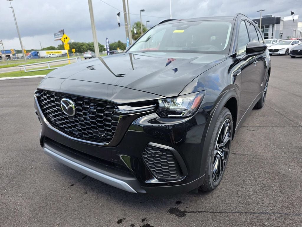 Certified 2025 MAZDA CX-70 Plug-In Hybrid w/ Premium Pkg AWD/4WD image 25