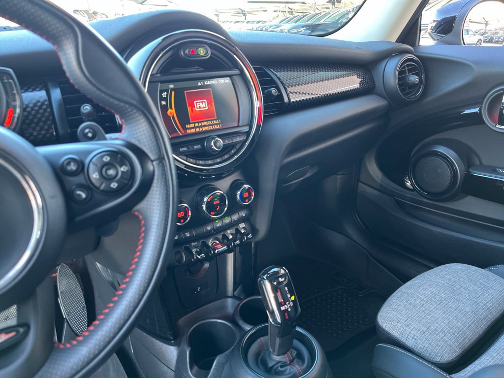 Used 2020 MINI Cooper S w/ Signature Upholstery Package FWD image 18