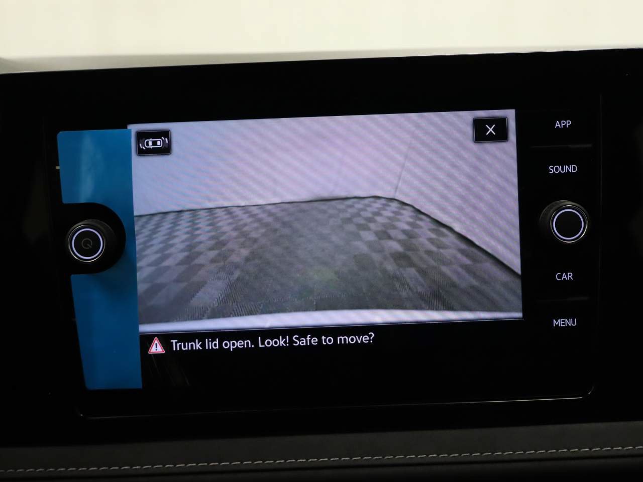 New 2026 Volkswagen Taos SE FWD image 11