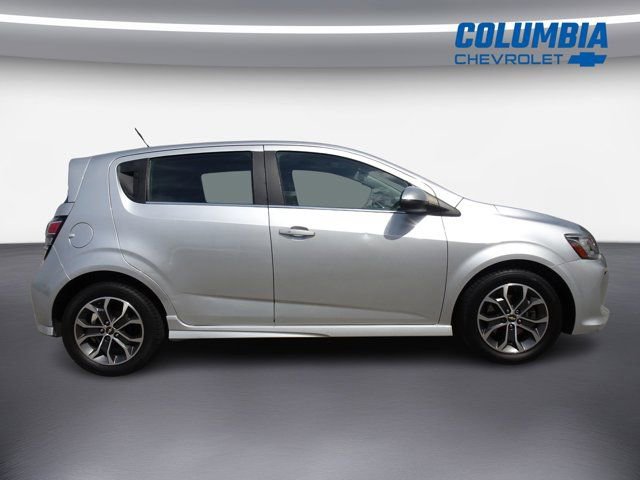 Used 2017 Chevrolet Sonic LT w/ Convenience Package image 2