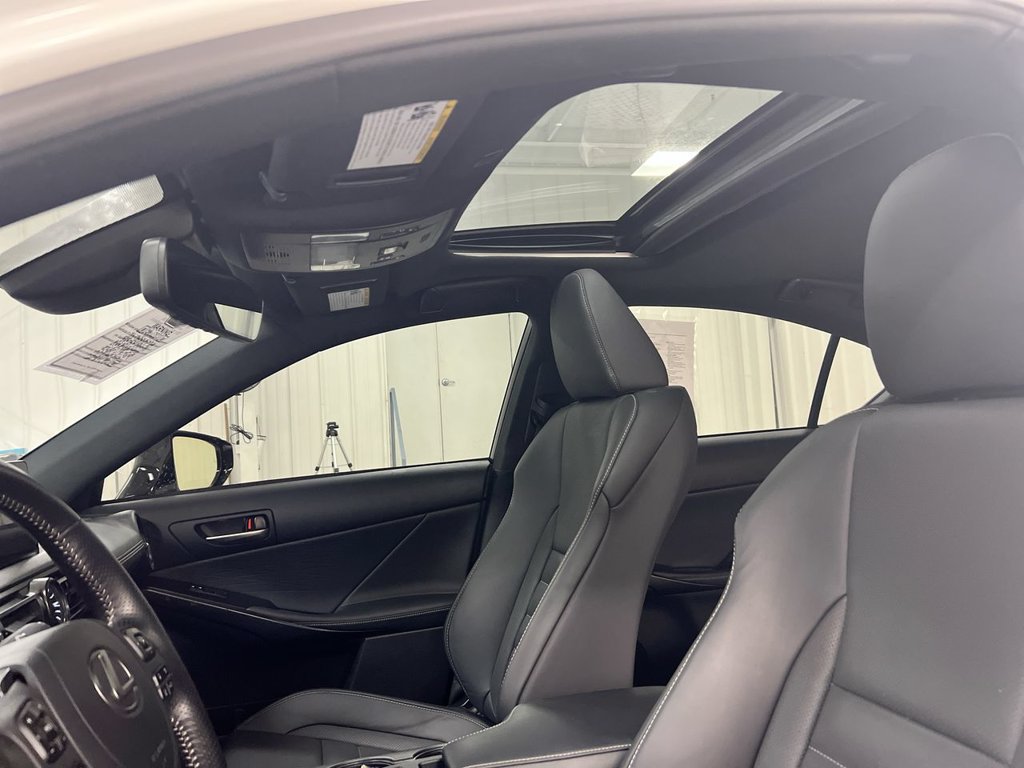 Used 2024 Lexus IS 350 F Sport RWD image 20