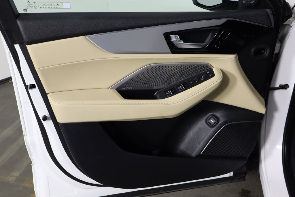 Used 2023 Acura MDX w/ Technology Package FWD image 19