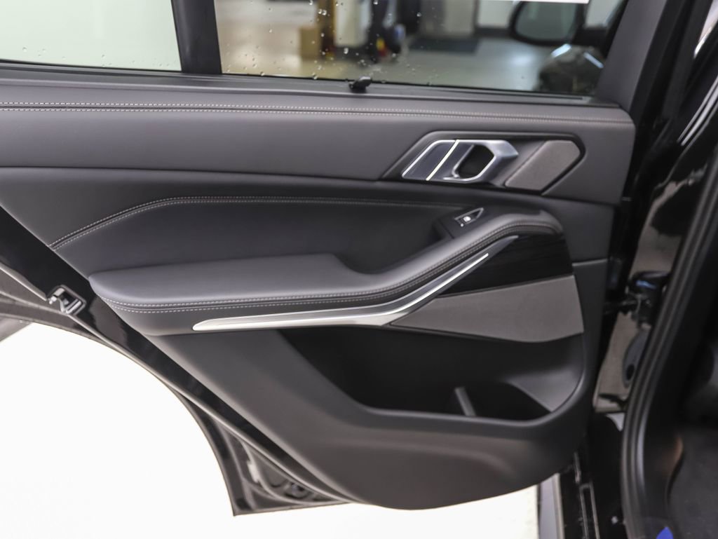 New 2026 BMW X5 M60i image 20