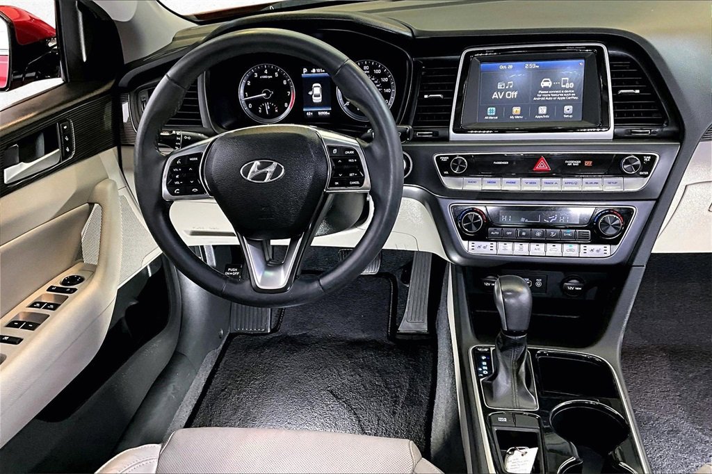 Used 2018 Hyundai Sonata Limited image 9