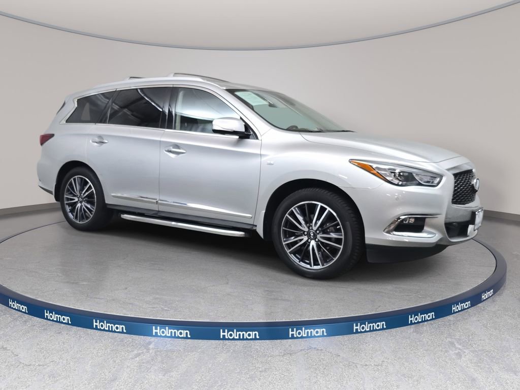 Used 2017 INFINITI QX60 Luxe w/ Deluxe Technology Package image 4