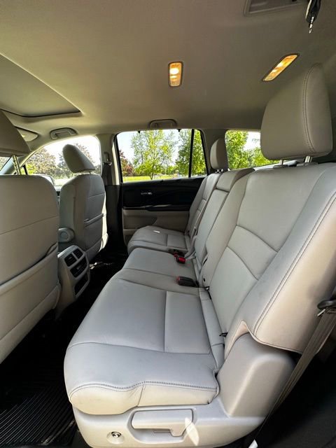 Used 2021 Honda Pilot EX-L image 16
