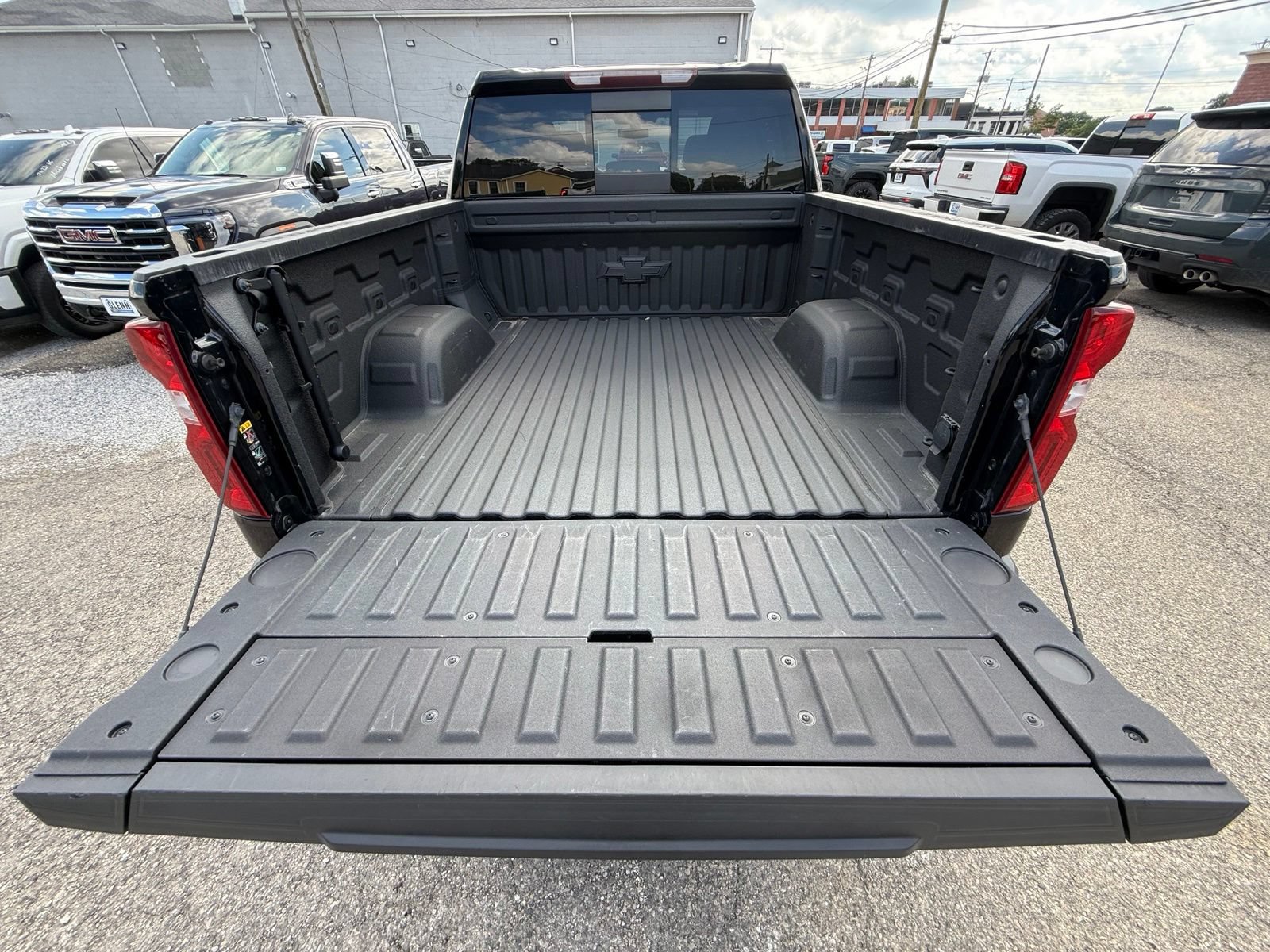 Used 2022 Chevrolet Silverado 1500 LT Trail Boss w/ Convenience Package II AWD/4WD image 33