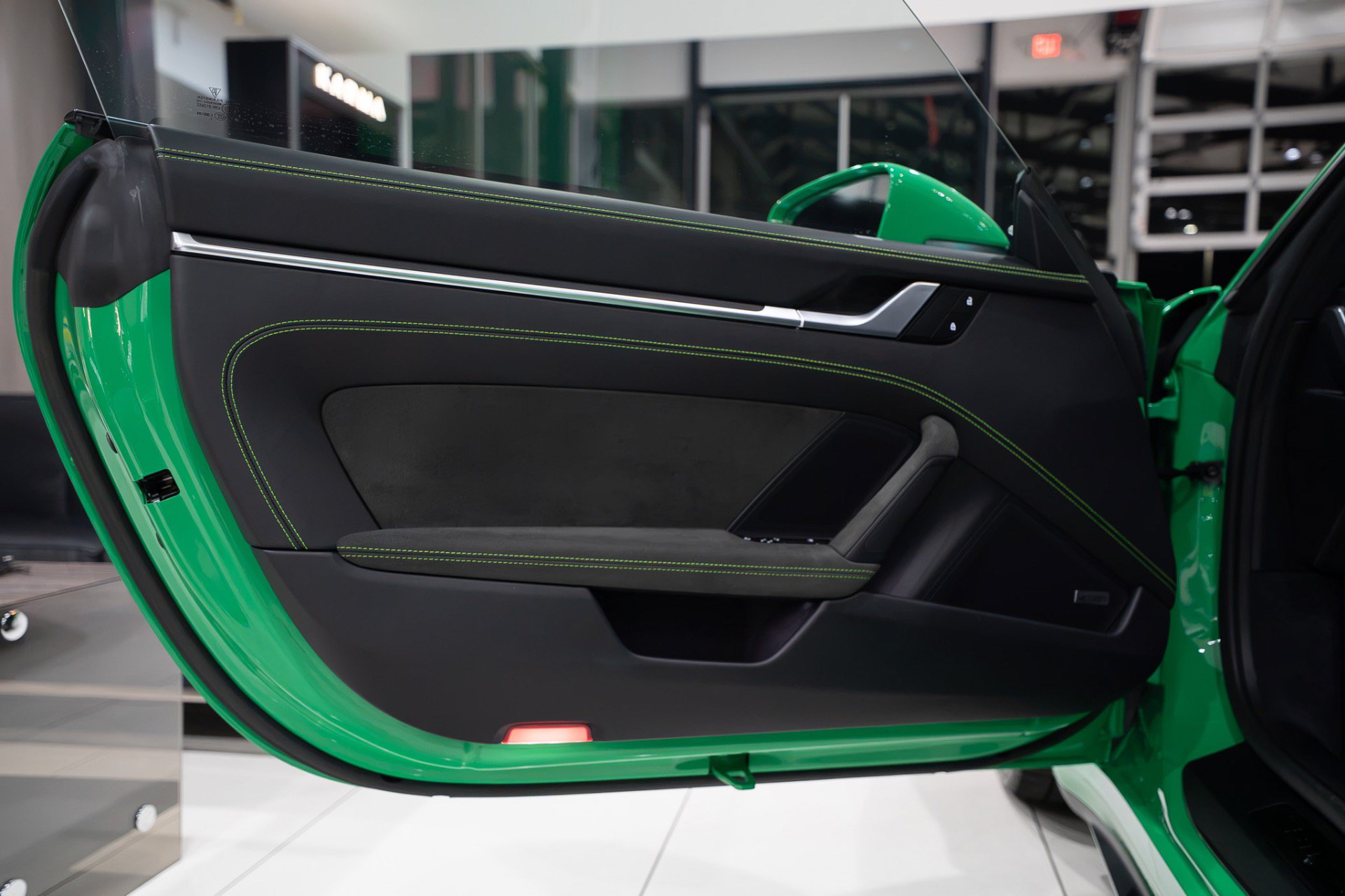 Used 2022 Porsche 911 GT3 RS image 5