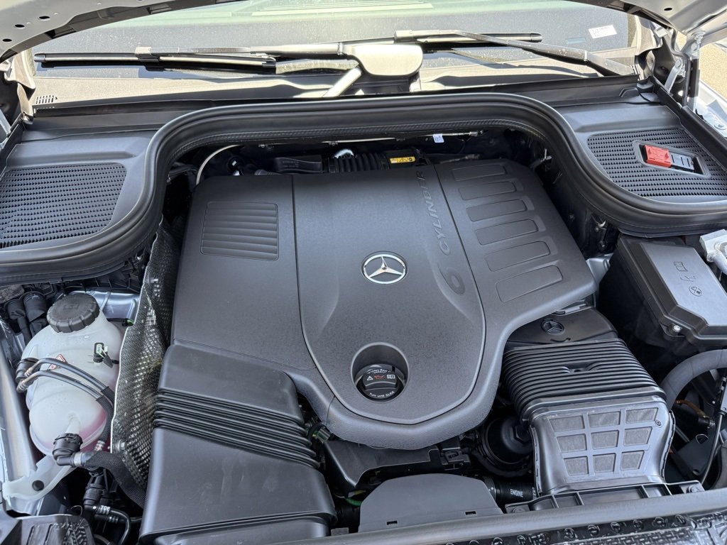 New 2025 Mercedes-Benz GLS 450 4MATIC image 15