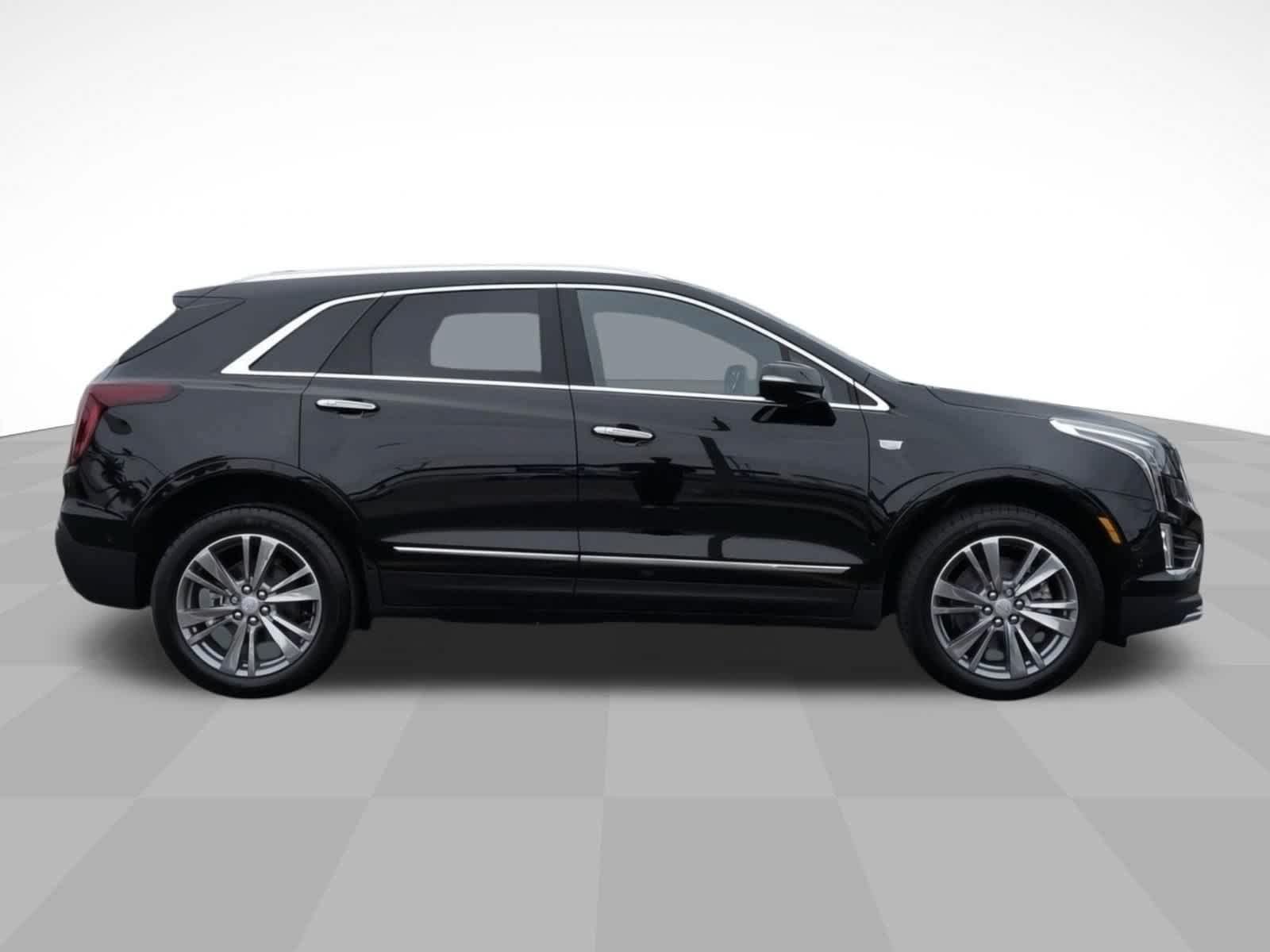 New 2026 Cadillac XT5 Premium Luxury w/ Driver Assist Package FWD image 4