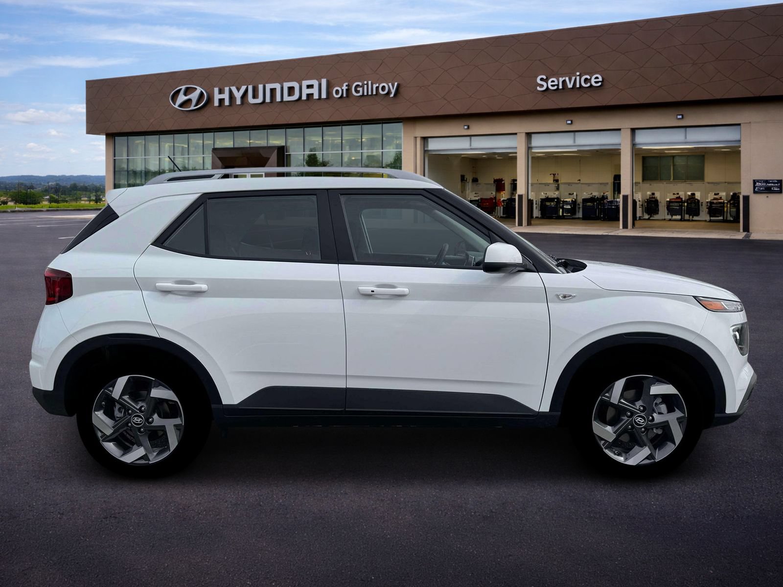 New 2026 Hyundai Venue SEL FWD image 9