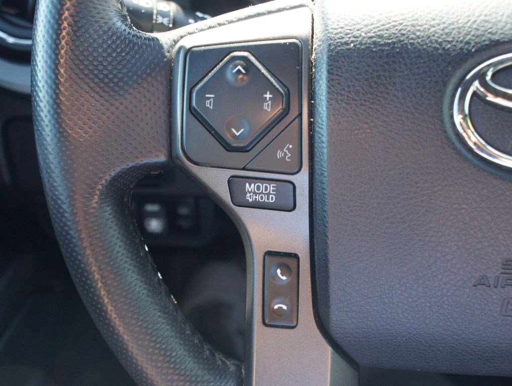 Used 2017 Toyota Tacoma TRD Pro AWD/4WD image 10