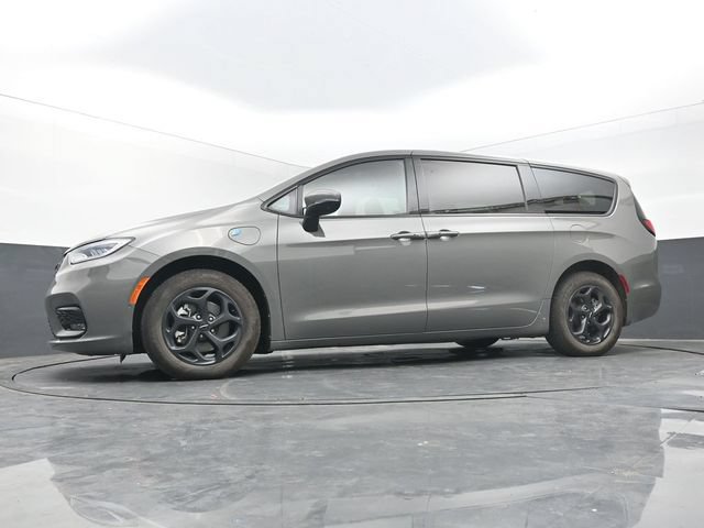Used 2023 Chrysler Pacifica Touring-L w/ S Appearance Package FWD image 42