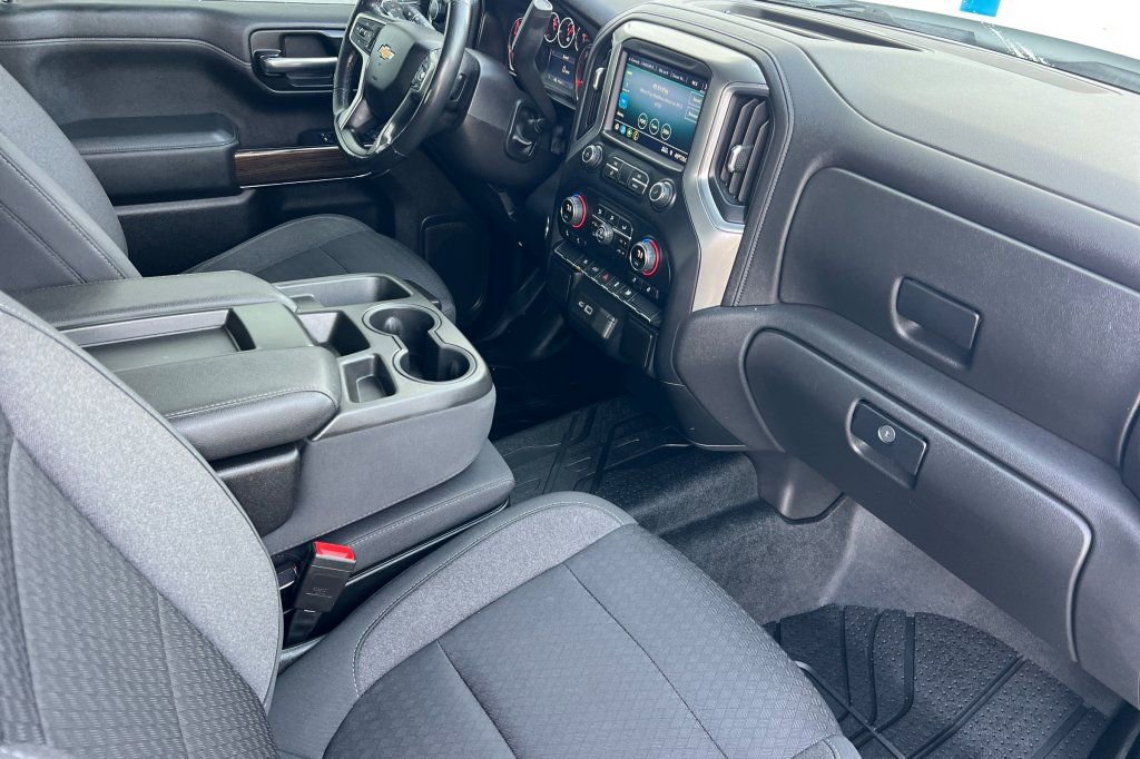 Used 2021 Chevrolet Silverado 1500 LT image 12
