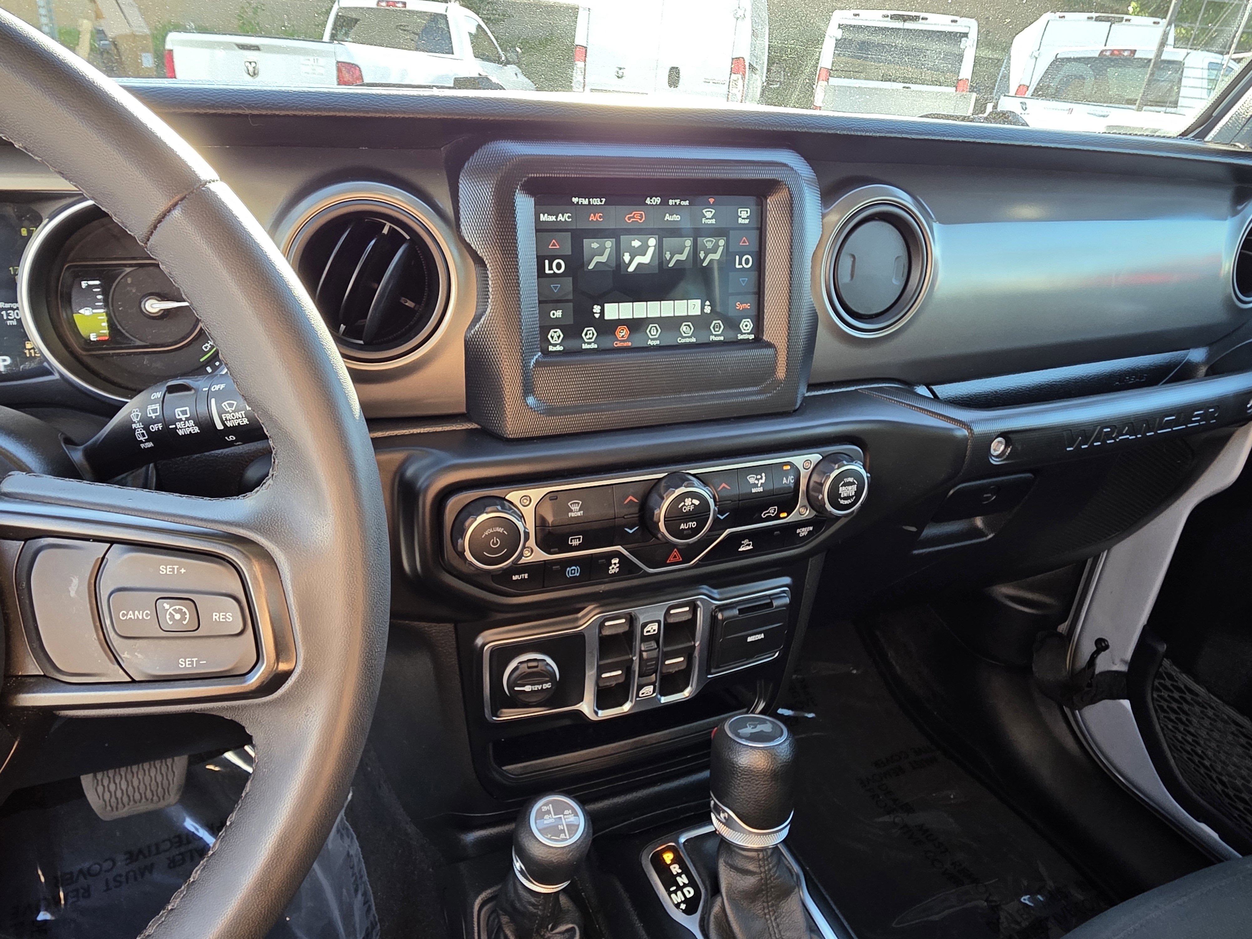 Certified 2023 Jeep Wrangler Unlimited image 15