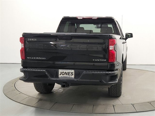 Used 2024 Chevrolet Silverado 1500 Custom image 6