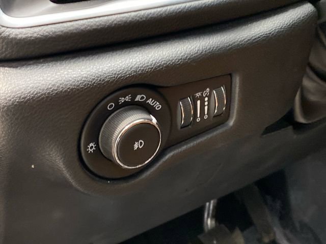 Used 2021 Chrysler Pacifica Pinnacle image 20