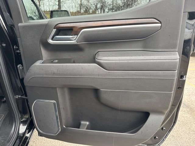 Used 2025 GMC Sierra 1500 SLT image 46