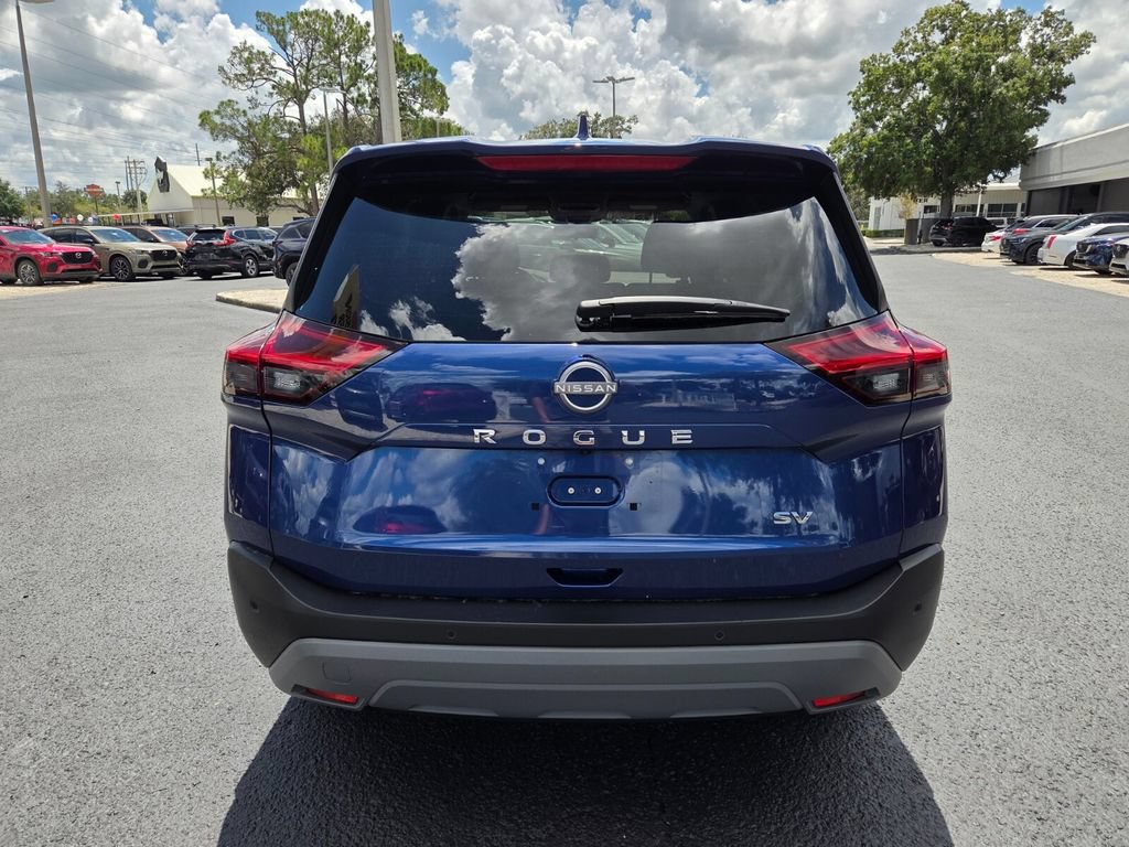 Used 2023 Nissan Rogue SV FWD image 9
