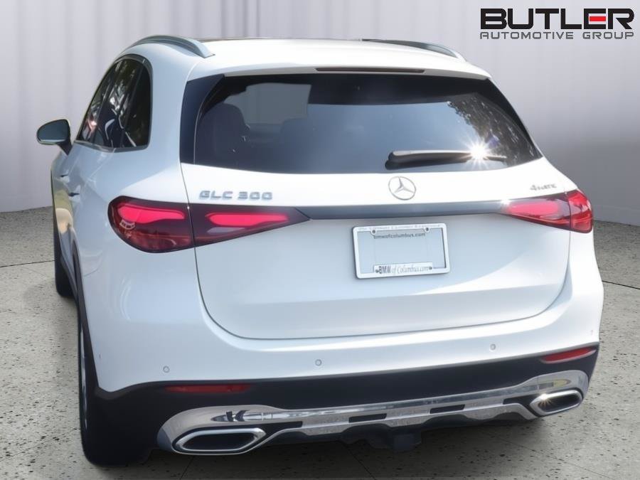Used 2024 Mercedes-Benz GLC 300 4MATIC image 5