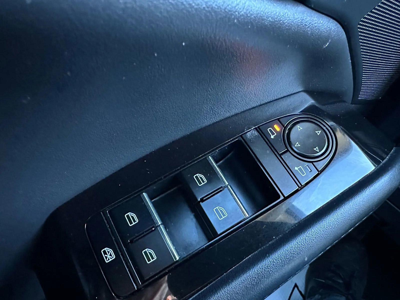 Used 2022 MAZDA MAZDA3 s image 20